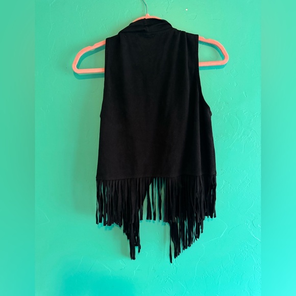 Black Fringe Vest - Picture 5 of 5